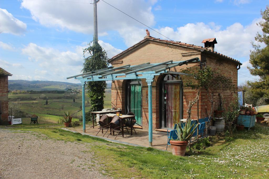 Bio Agriturismo Podere Pretoia San Gimignano Exterior photo